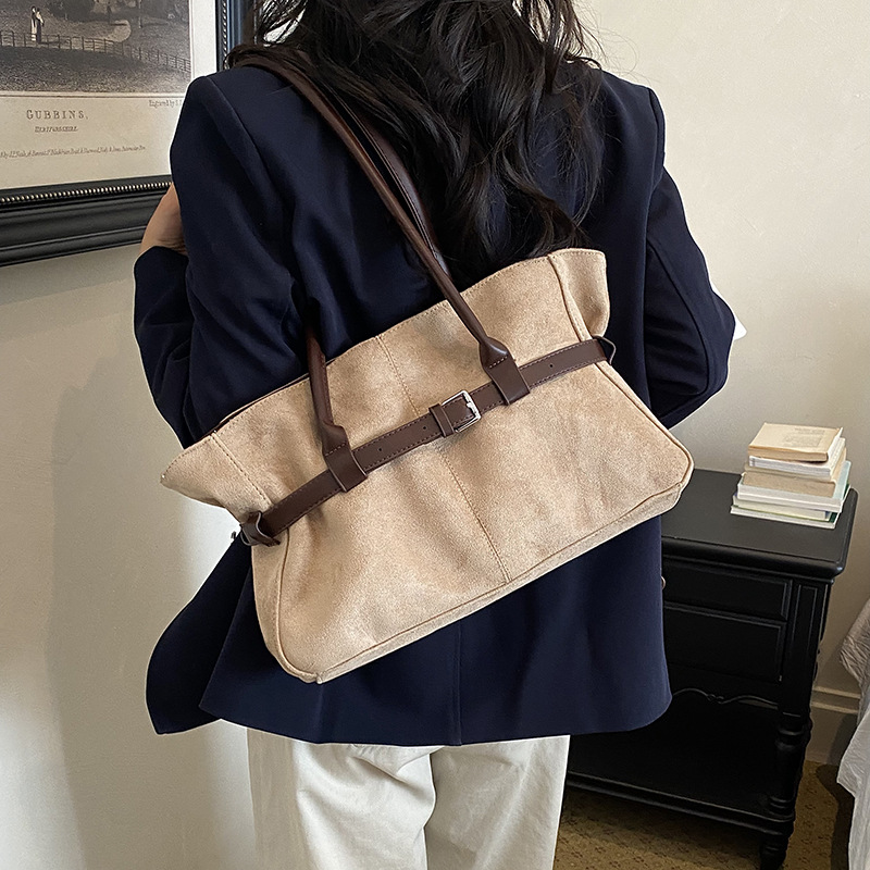 Suede Leather Women Large Capa - огляд і ціна Leatherwork Classes